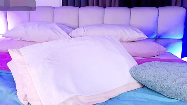 Modella: sweetieluna01