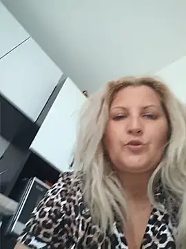 Divineblond