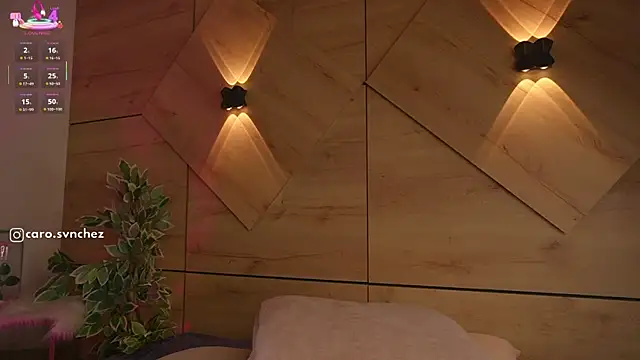 caro_sanchezz webcam