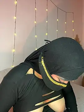 maisa_issa - Maisa_issa's free webcam - UK Sex Cams