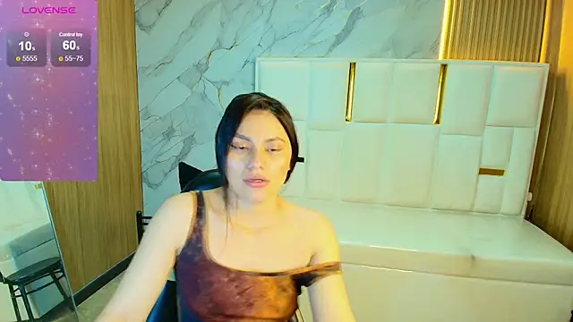 rox_luxury_tf - Rox_luxury_tf's free webcam - UK Sex Cams