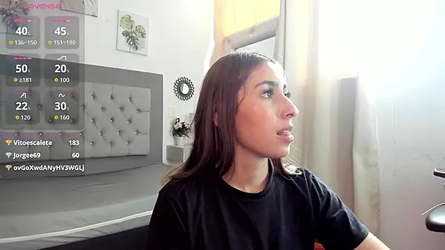 Arya_Grey webcam