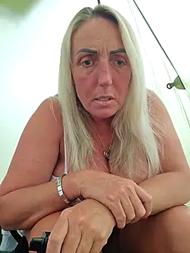 theblondecocklover (F milf) - Toy pussy
