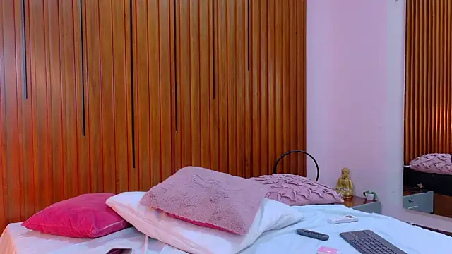CAROLYNFOSTER webcam