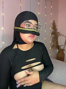 Maisa_issa