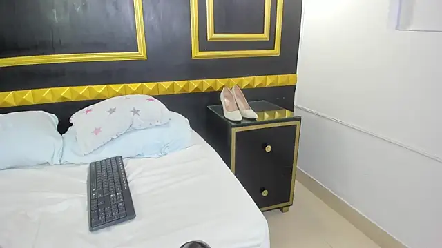 bombom_fox webcam