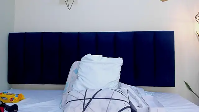 mayaevansmg webcam