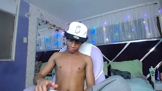 Santy_bigcock_01