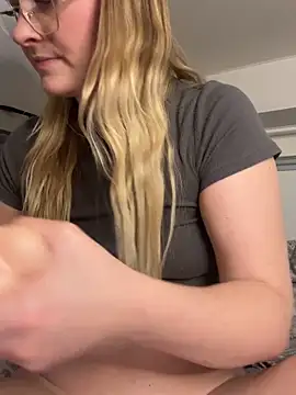  melanieTesss chat room