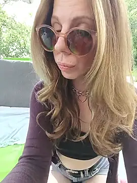 Lorna_h webcam