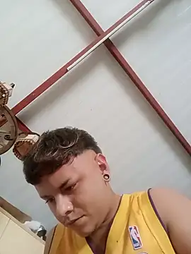 Sickbooy69 webcam