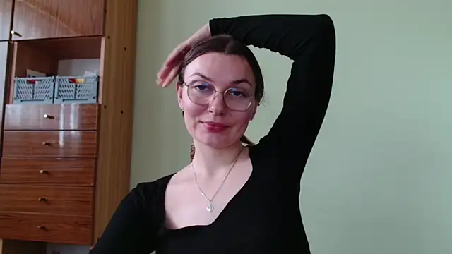 LooveELLYx webcam