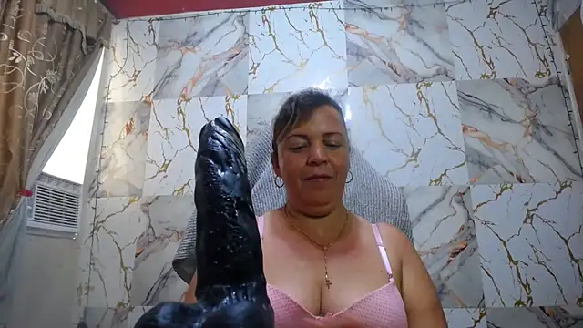 alina_maturehot webcam