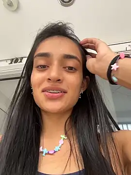 leilani_X webcam