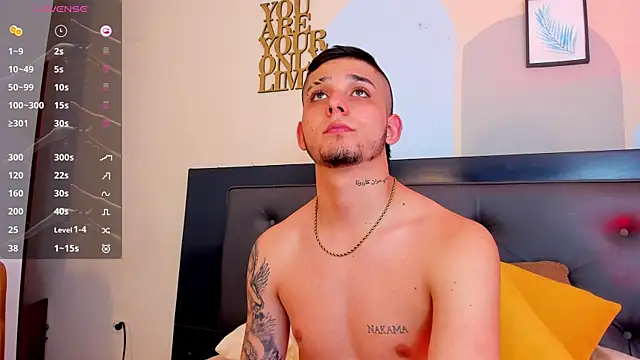 Boy_Mathew webcam