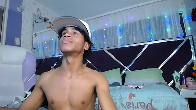 Santy_bigcock_01