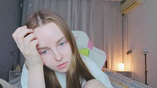 bae_cake_ webcam