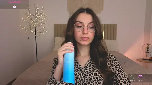 real_cutie1 - Real_cutie1's free webcam - UK Sex Cams