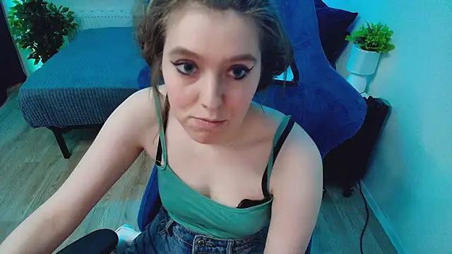 cranberryhot - CranberryHot's free webcam - UK Sex Cams