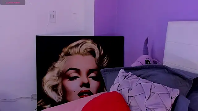 Charlotte11-11 webcam