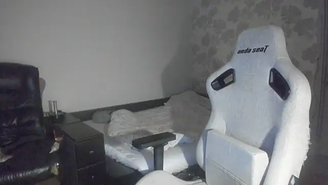 knuckles17 - Knuckles17's free webcam - UK Sex Cams