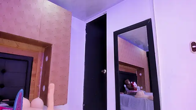 Samantha_Blaze1 webcam