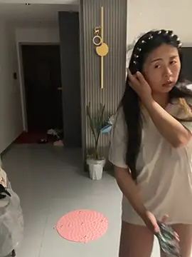 zzdd999 - Zzdd999's free webcam