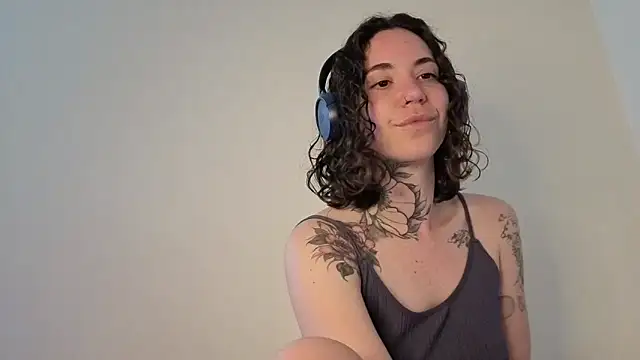 dirty_pink - Dirty_Pink's free webcam