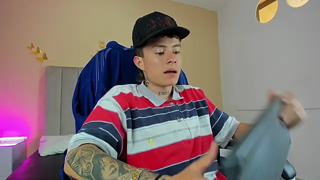 Nascary_Fox webcam
