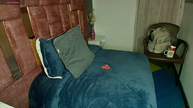 Emma_Petite__ webcam