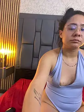 anne_adeline webcam