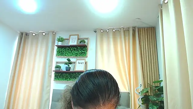 sasi_luna webcam