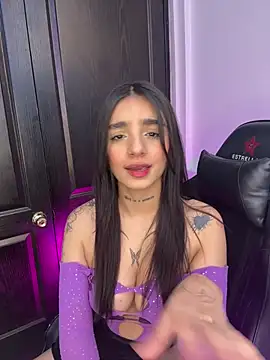 abriil_cutee - Abriil_cutee's free webcam