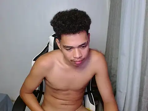 curlyasian_njxx - Curlyasian_njxx's free webcam - UK Sex Cams