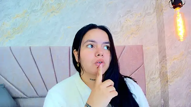 Mia_candy_0
