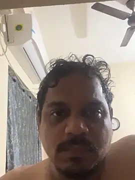 amit_sa (M young) - Boobs show
