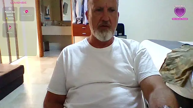 openminddaddy live sex cam