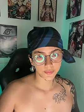 abby_evanns1 (F young) - Oil on ass and slap it💦