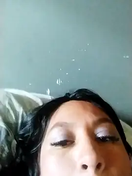 latinsquirtbaby (F young) - Show asss