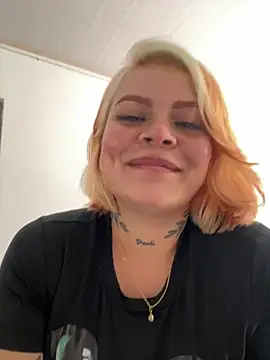 _cutegirls_ (F young) - oil on my sexy tits