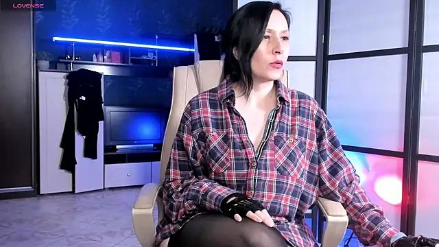 Lucky_Milf webcam