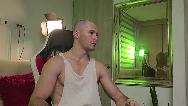 axelfairchaild (M young) - LUSH ON -- FINGER ASS