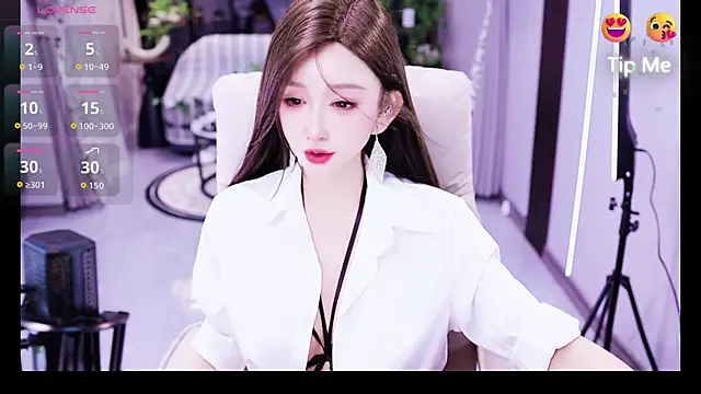 liora- (Ask my age) - 摸腿诱惑