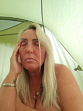 theblondecocklover (F milf) - Squirt by boyfriend