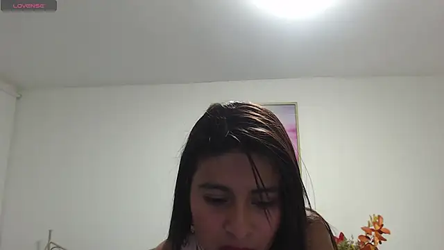 lady_isabella_ (F young) - Sensual show with my whole body