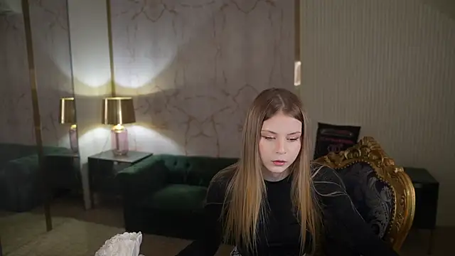 melissa_kiss054 (F teen) - show sexy  dress 1 girl