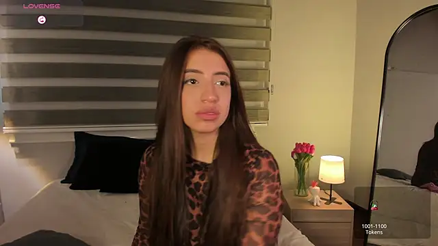 merida_taylor (F young) - Control me toy intense moans+showtits ✨