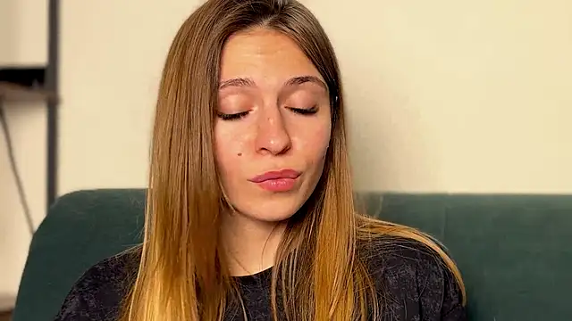 LovelyKatea live sex cam