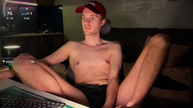 Leonnextdoor webcam stripchat model stream image