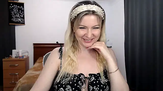 paradisealina - ParadiseAlina's free webcam - UK Sex Cams